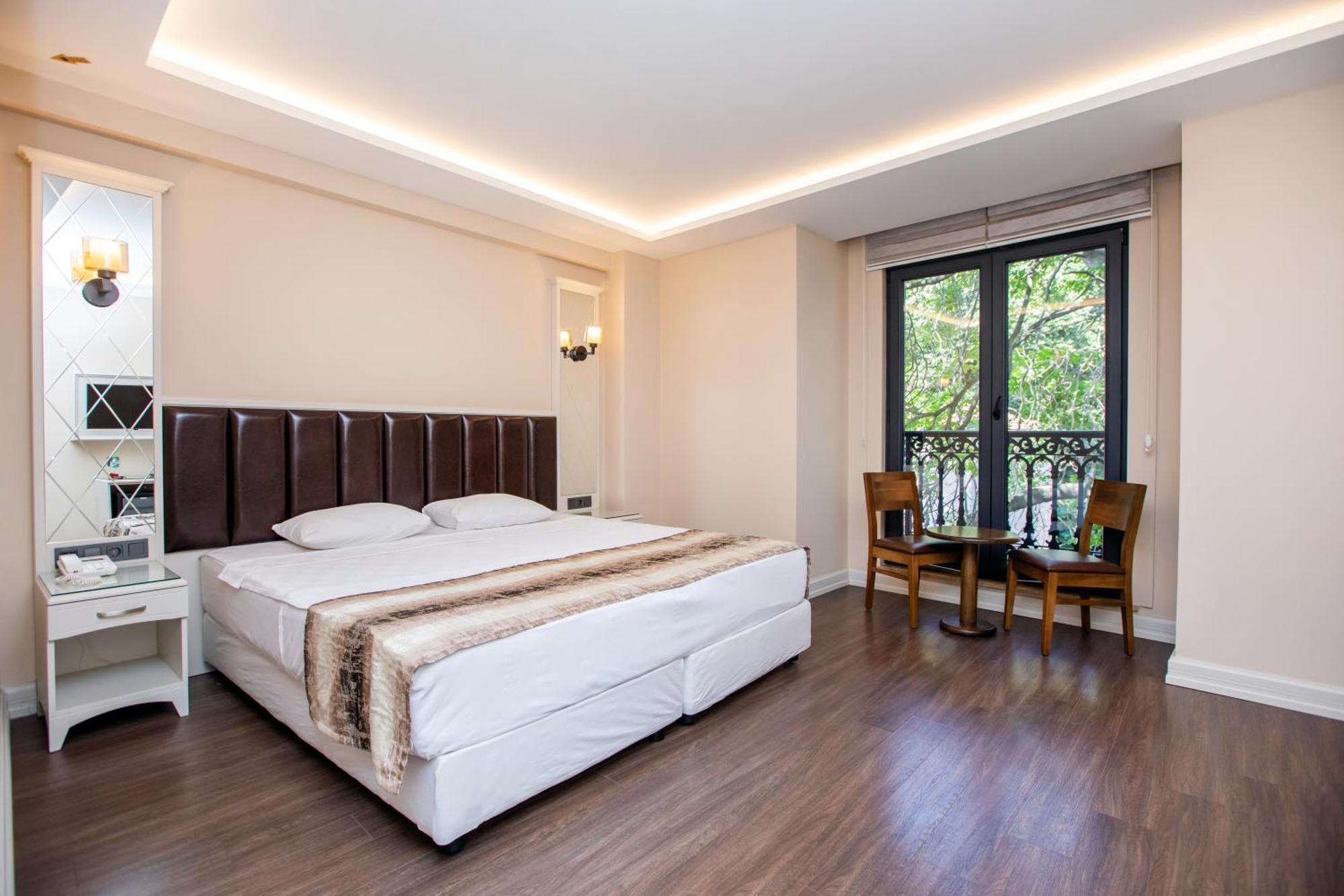 Otel Prag *